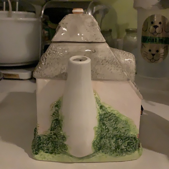 Vintage Ceramic Teapot - Picture 3 of 6